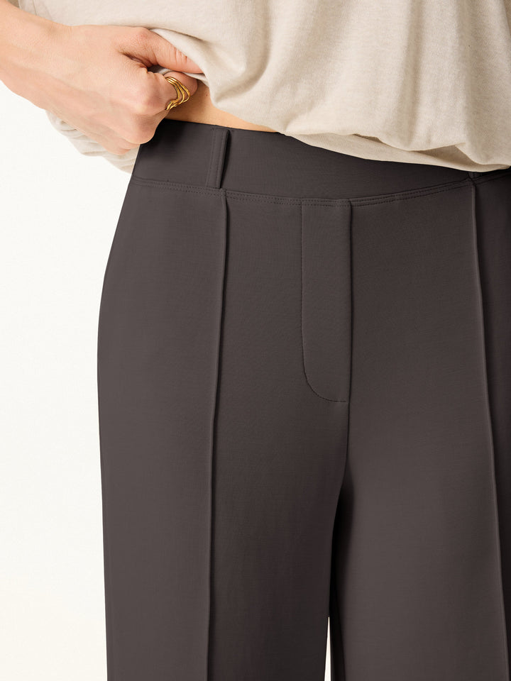 Mid Rise Straight Leg Pants with Pockets